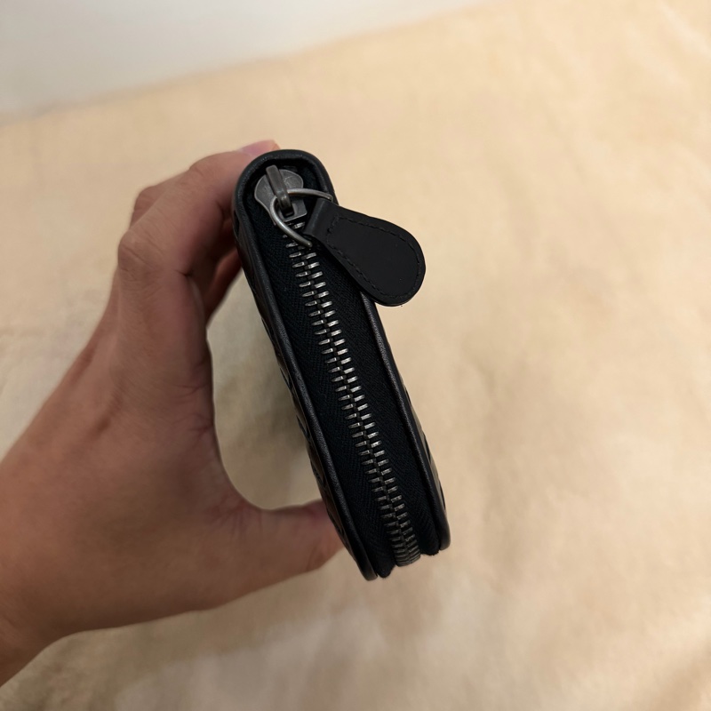 Bv經典黑色編織拉鍊長夾-2