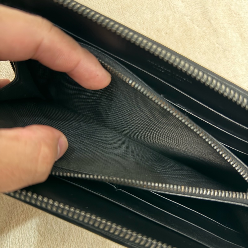 Bv經典黑色編織拉鍊長夾-6