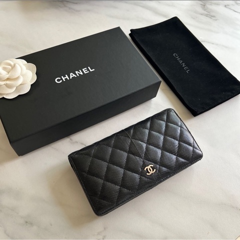 香奶奶♡少見黑色蟒蛇皮革 Coco Mark 長款皮夾購於日本精品店