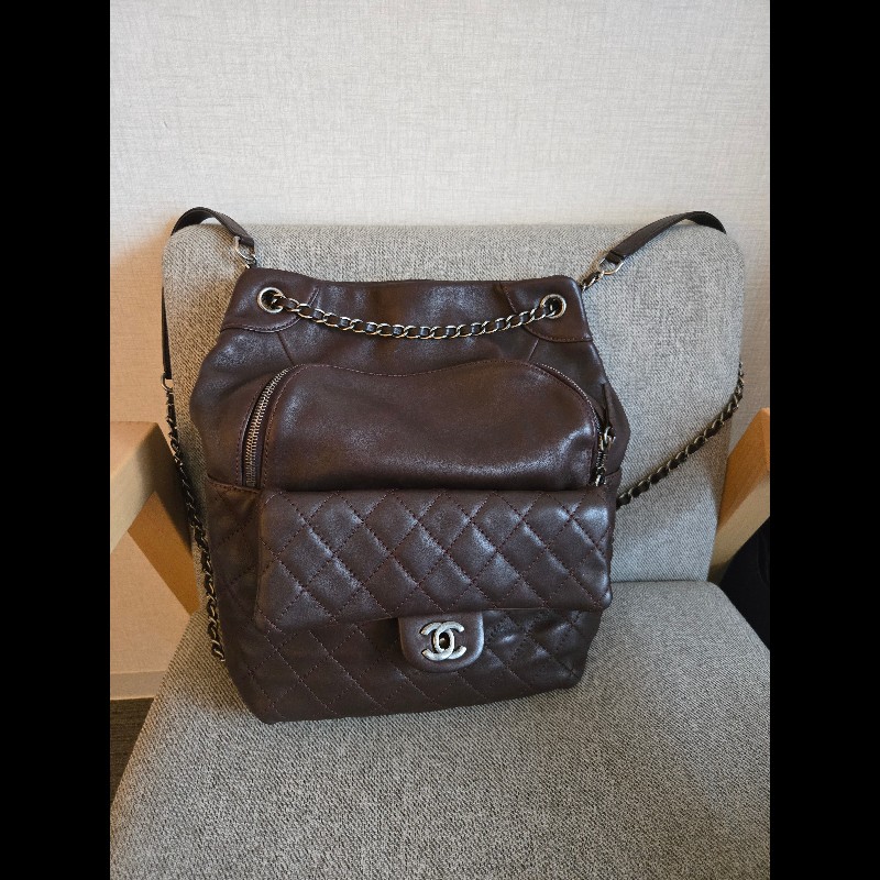 Chanel 牛皮超實用兩用後背包-4