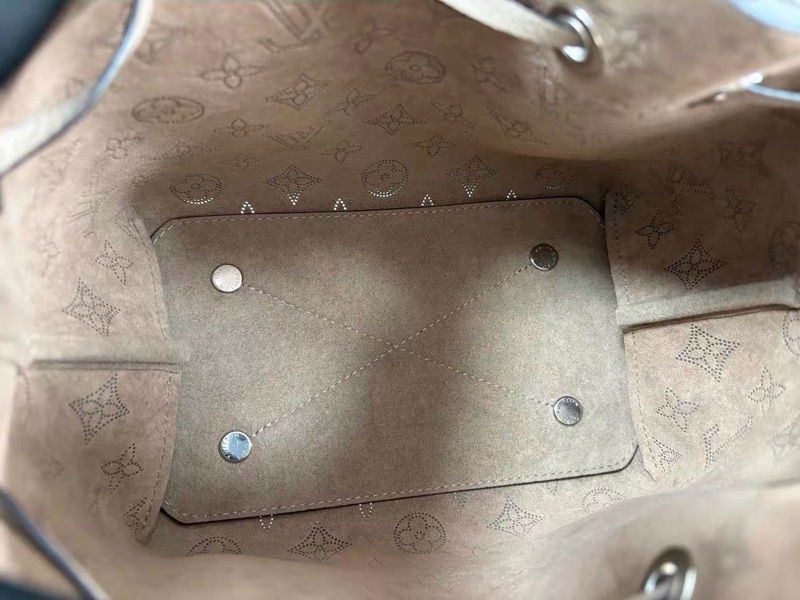 【98新 ✨ 全網最低價！】LV bella月光女神 鏤空水桶包 大象灰 牛皮 缺少零錢包-5