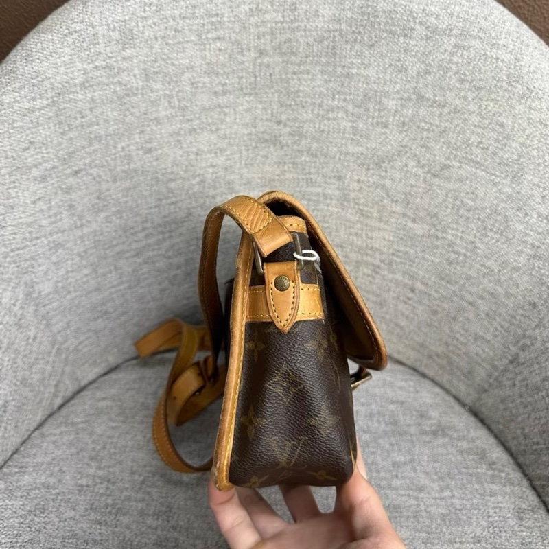 LV棕色老花單肩斜挎包-2