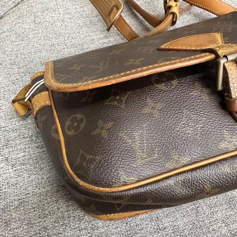 LV棕色老花單肩斜挎包-4