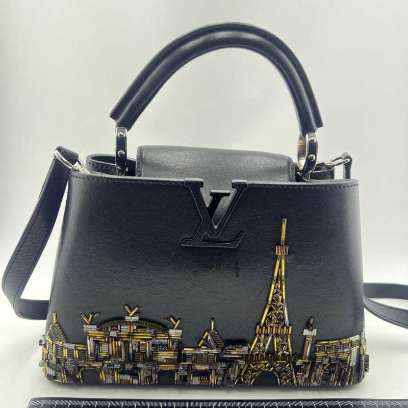 路易威登 Capucines 系列限定款手提包-0