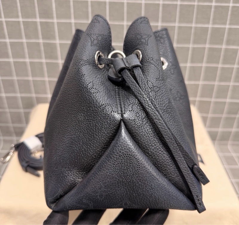 【98%新 ✨ 全網最低價！】LV bella 月光女神 鏤芯 水桶包 黑色牛皮 晶片款-3