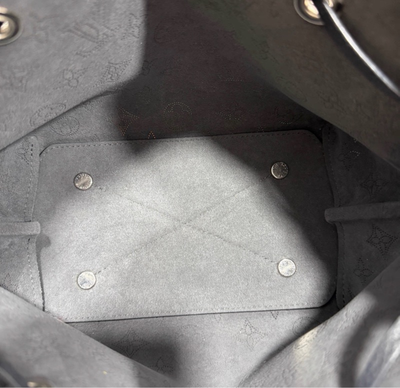 【98%新 ✨ 全網最低價！】LV bella 月光女神 鏤芯 水桶包 黑色牛皮 晶片款-6