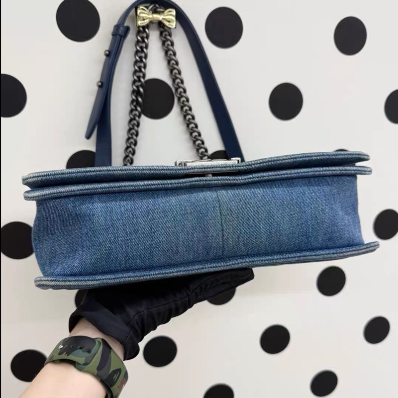 Chanel • Le Boy Xxl 稀有丹寧牛仔銀釦翻蓋鏈條包 機場包-7