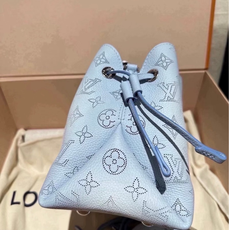 【全新 ✨ 全網最低價！】LV bella 水桶包 漸變淺藍 鏤空 月光女神 單肩包斜挎包 少子包-3