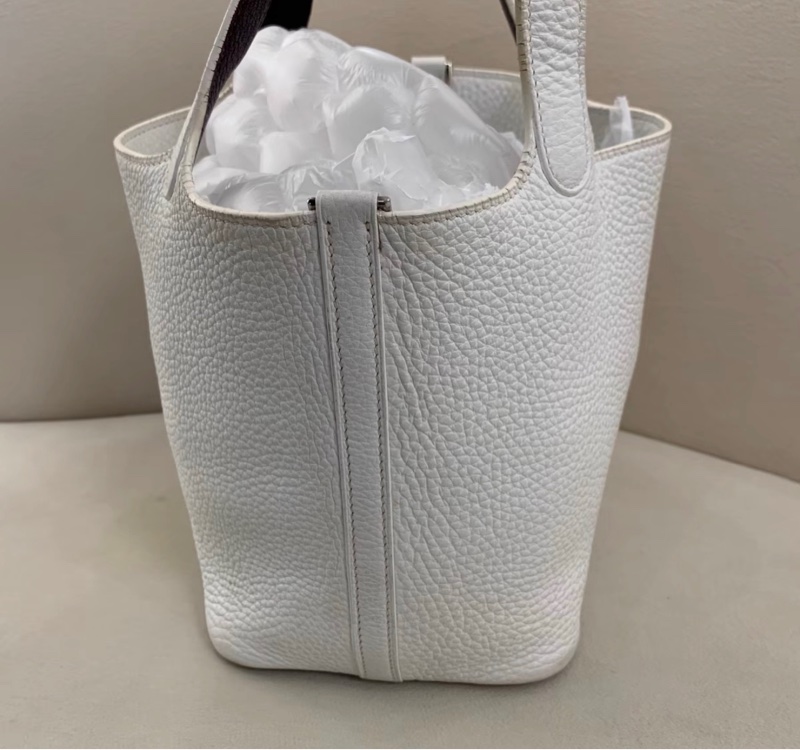 【92%新 ✨ 全網最低價！】中古  Hermes 愛馬仕 Picotin 18 菜籃子/水桶 純白01色 銀扣 框H-4