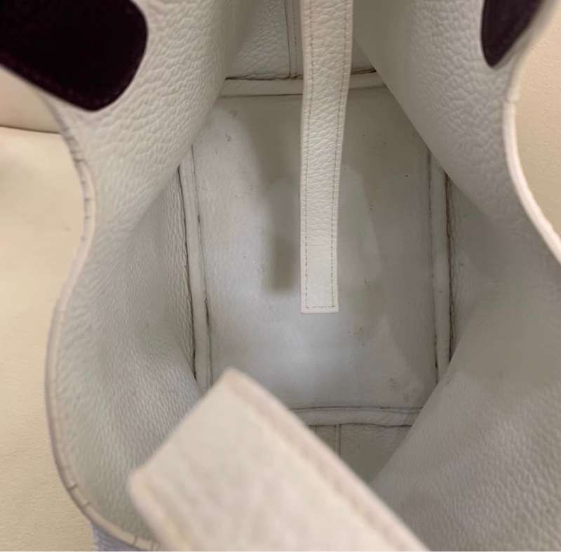 【92%新 ✨ 全網最低價！】中古  Hermes 愛馬仕 Picotin 18 菜籃子/水桶 純白01色 銀扣 框H-8