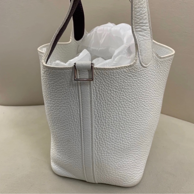 【92%新 ✨ 全網最低價！】中古  Hermes 愛馬仕 Picotin 18 菜籃子/水桶 純白01色 銀扣 框H-11