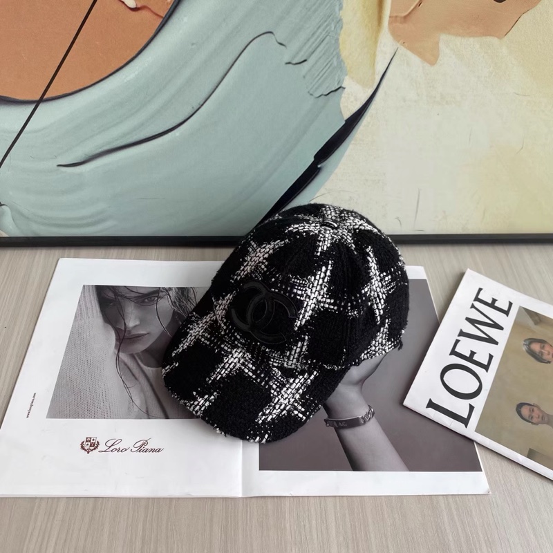 Chanel • 黑白毛呢大Logo棒球帽-1
