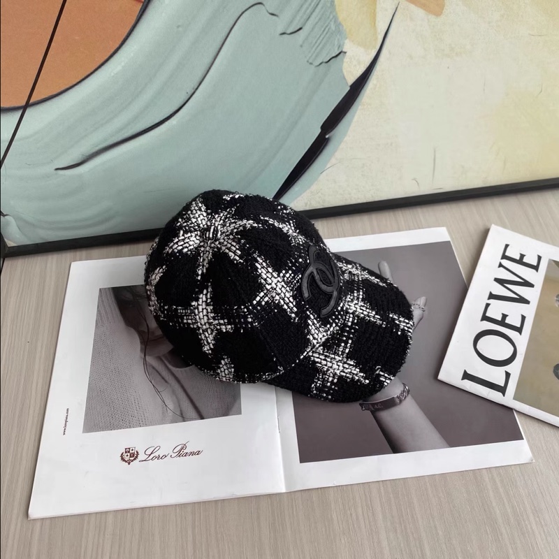 Chanel • 黑白毛呢大Logo棒球帽-2