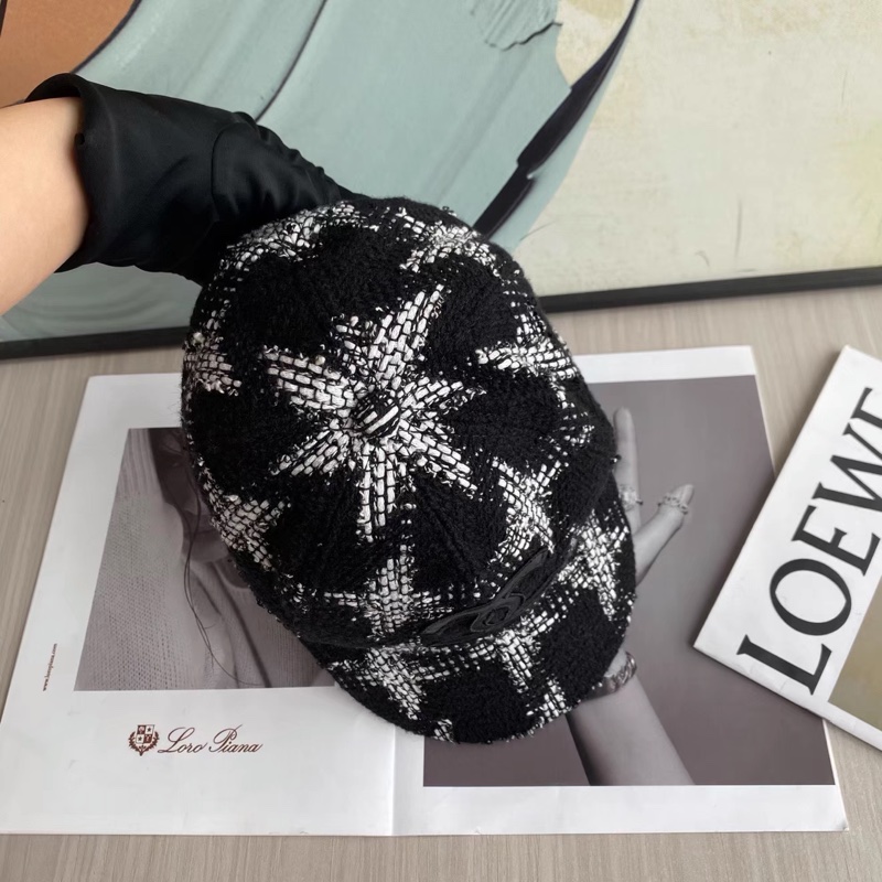Chanel • 黑白毛呢大Logo棒球帽-8