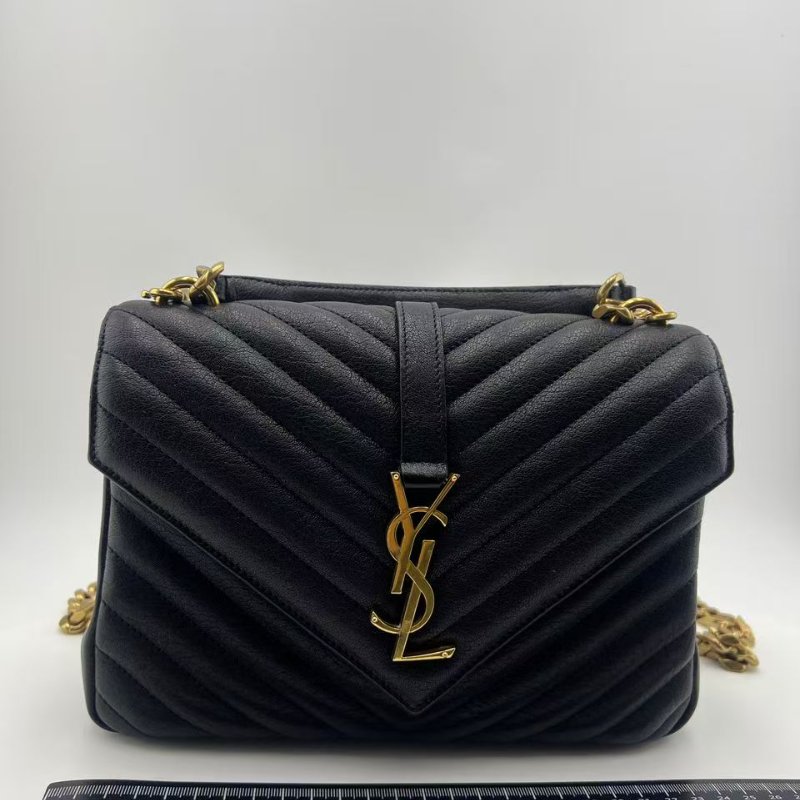 伊夫聖羅蘭 Loulou 系列衍縫斜背包-0