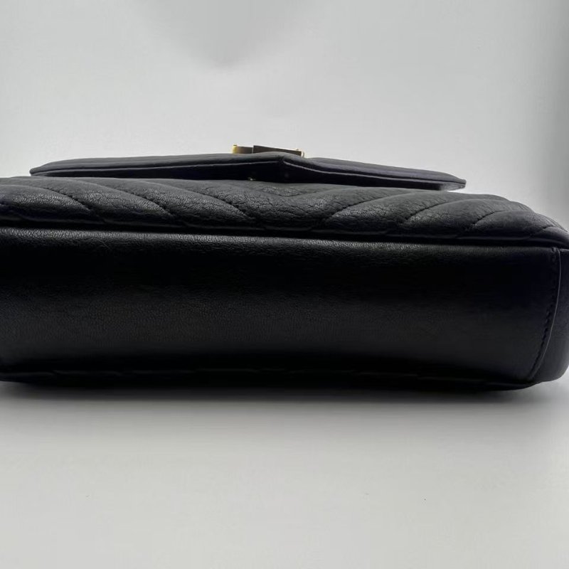 伊夫聖羅蘭 Loulou 系列衍縫斜背包-3