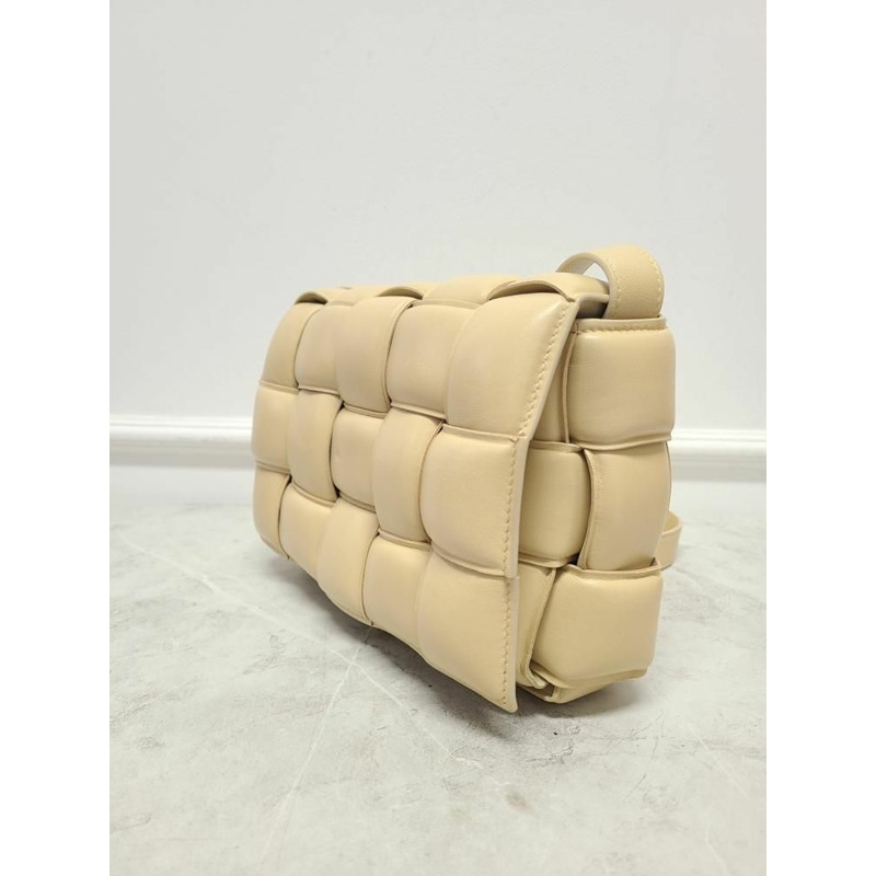 【包稅】BOTTEGA VENETA 金色編織紋襯墊磁帶包 12345-2