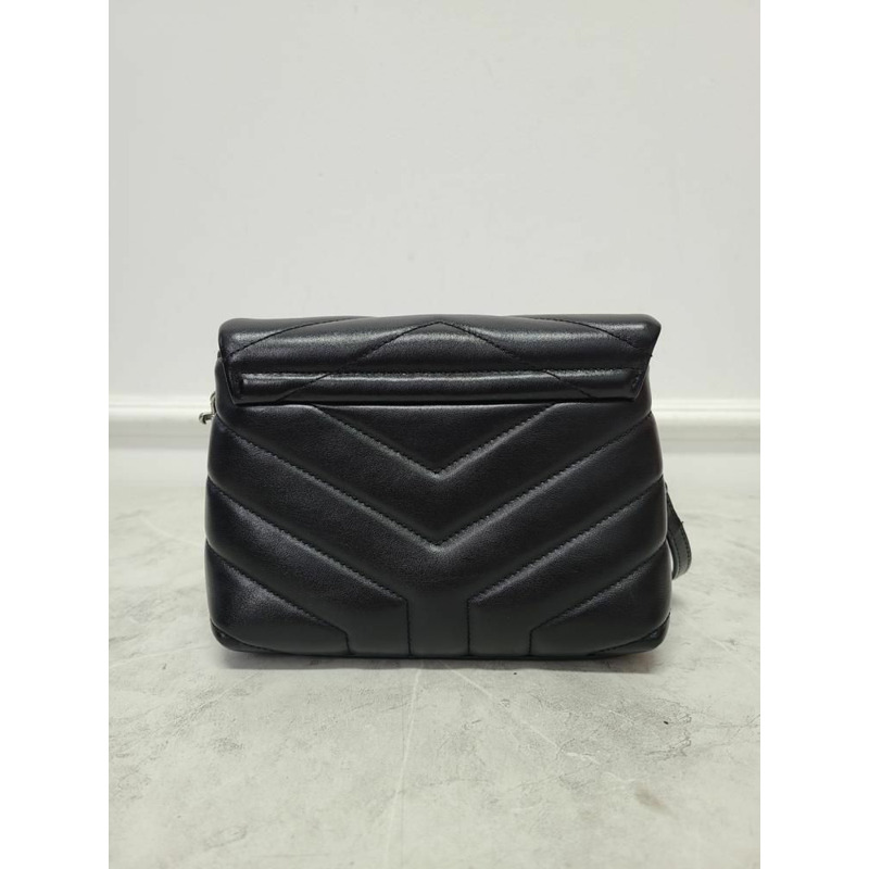 【包稅】SAINT LAURENT 黑色銀色 YSL Matelassé Loulou 玩具包-4