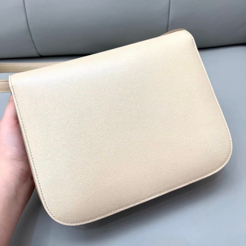 【97新 ✨ 全網最低價！】Celine box豆腐包 牙簽紋 奶茶色 銀扣-4