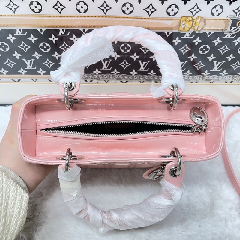 【90%新✨全網最便宜】Dior 迪奥 Lady Dior 戴妃 漆皮五格粉色羊皮-5