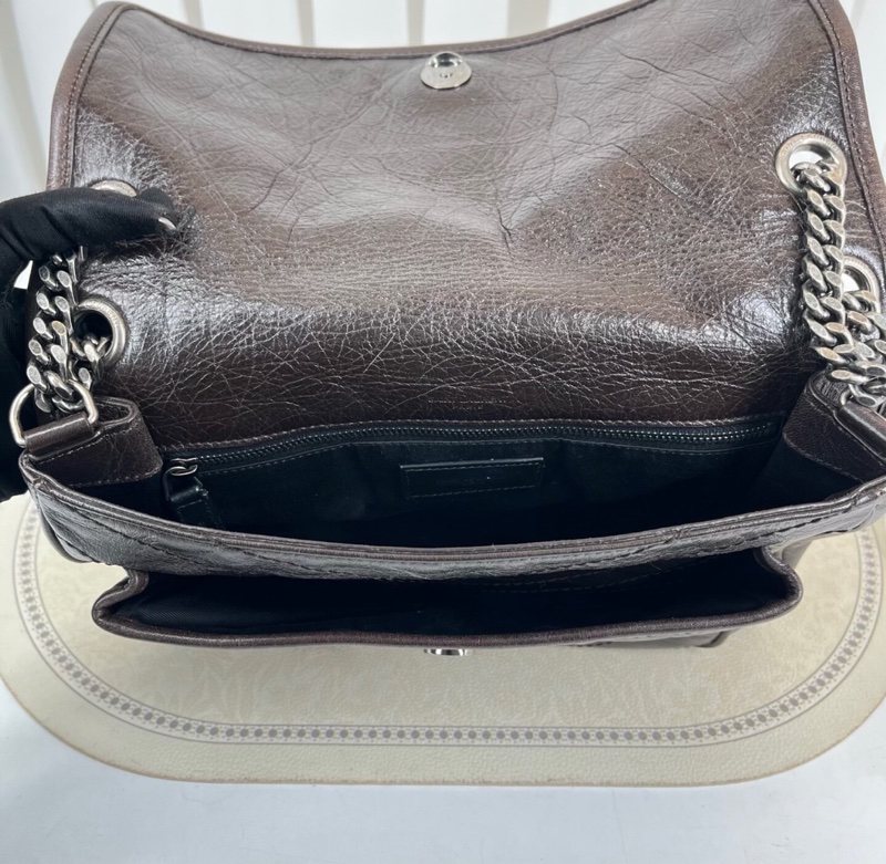 【97%新✨全網最便宜】SAINT LAURENT D扣Niki褐色小牛皮銀鏈 logo復古褶皺 鏈條包-5