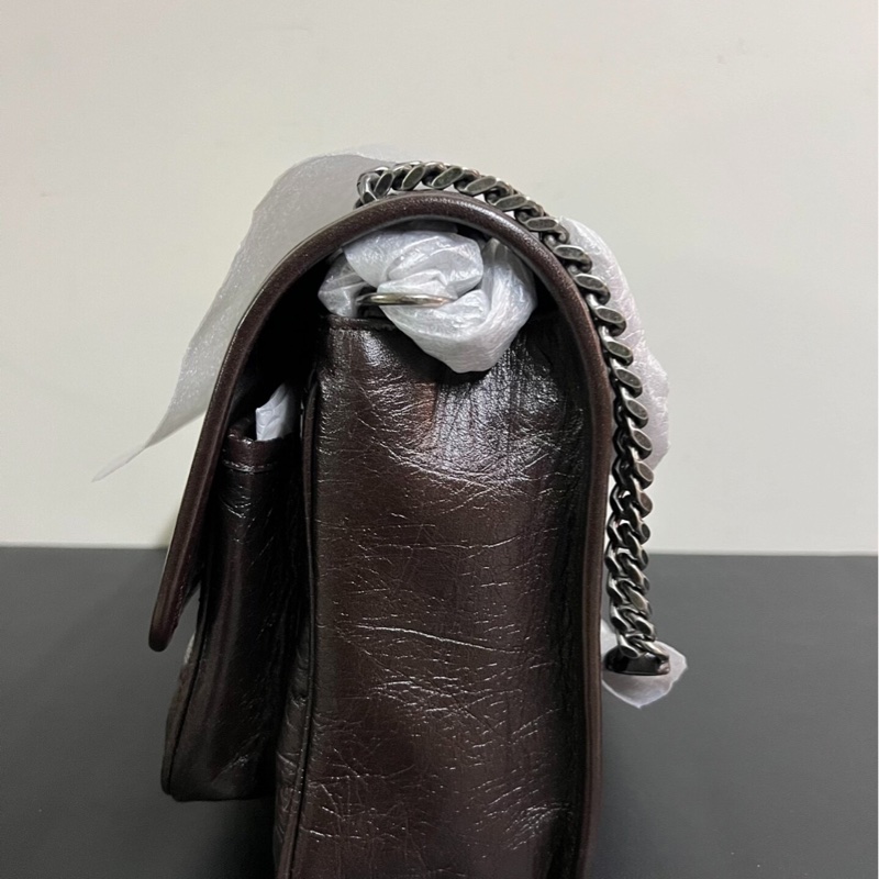 【全新✨全網最便宜】SAINT LAURENT Niki褐色小牛皮銀鏈 logo復古褶皺 鏈條包-1