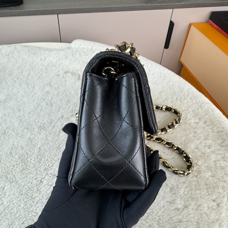 【95%新✨情人節限定👩‍❤️‍💋‍👨全網最優惠】Chanel 黑色小羊皮迷你Coco-charms 長方形翻蓋包-2