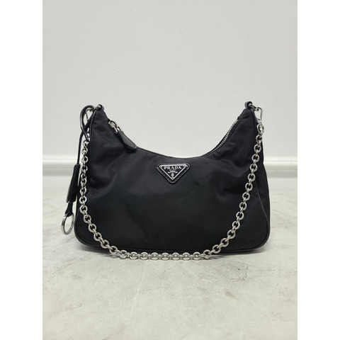 【包稅】PRADA 黑色銀色三角形標誌復刻版 2005 尼龍單肩包