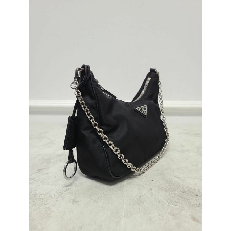 【包稅】PRADA 黑色銀色三角形標誌復刻版 2005 尼龍單肩包-2