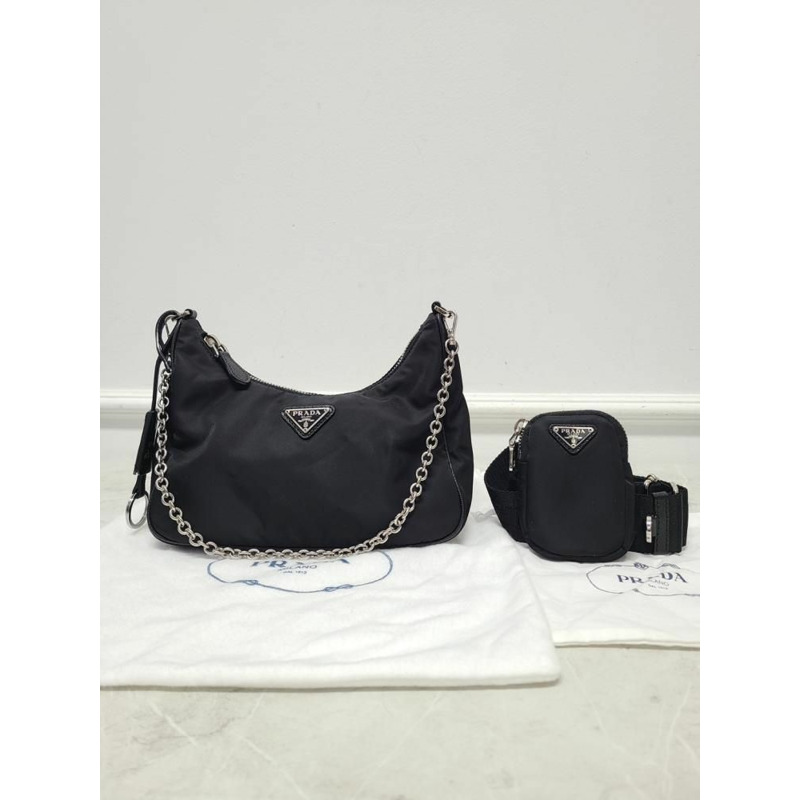 【包稅】PRADA 黑色銀色三角形標誌復刻版 2005 尼龍單肩包-6