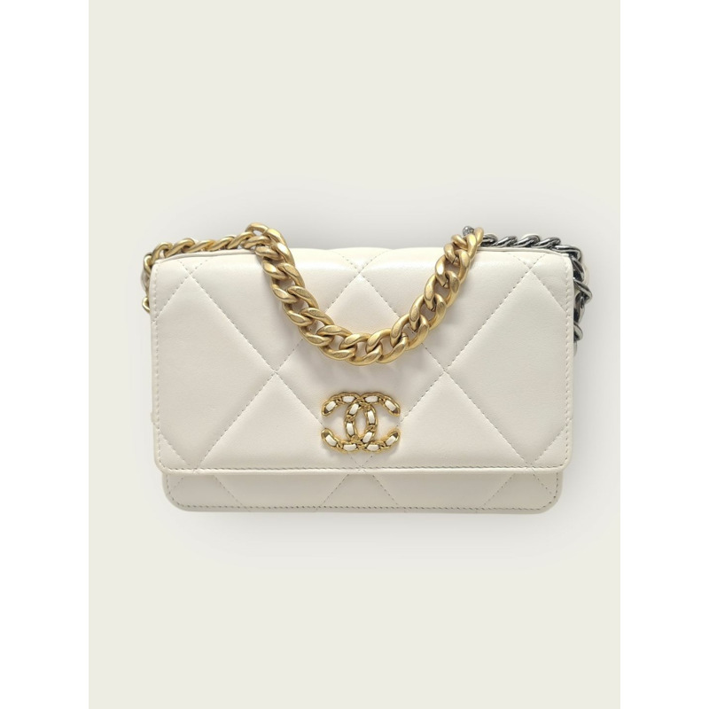 【包稅】CHANEL 白色羊皮金19WOC斜背包-0