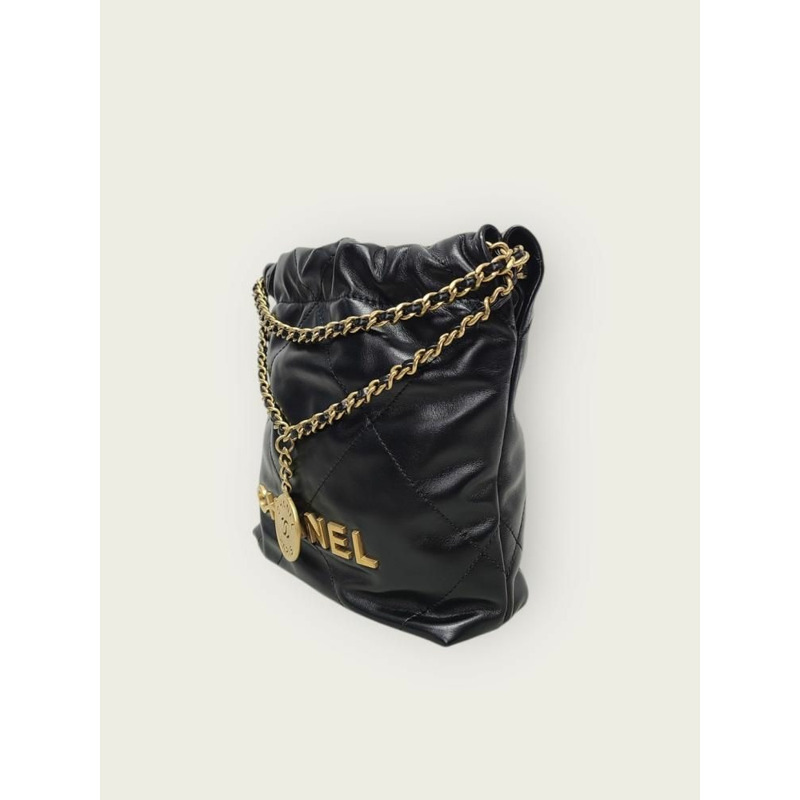 【包稅】CHANEL 黑色金色 22 迷你肩背包-1