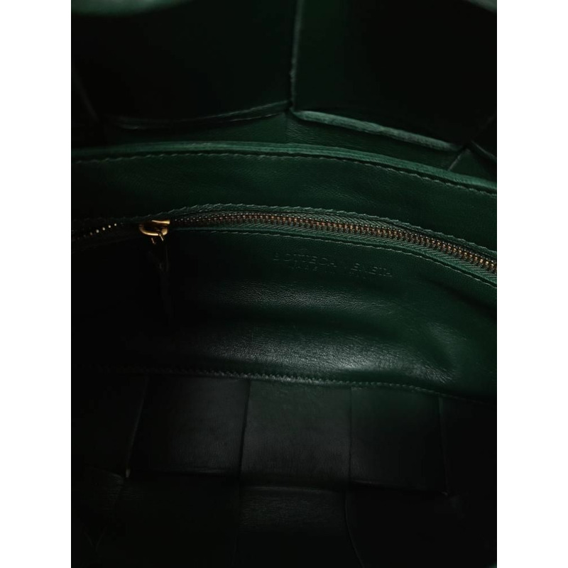 【包稅】BOTTEGA VENETA 雨樹綠金夾子磁帶包-3