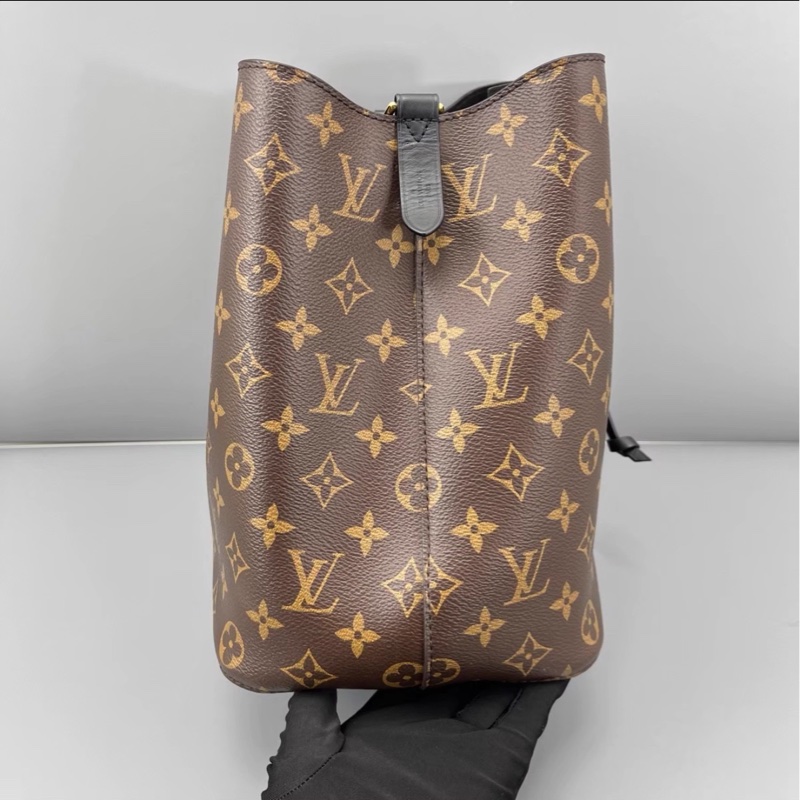 經典不敗實用款❤️‍🔥99新🈶購證😍LV路易威登Neonoe老花水桶包單肩斜挎包-14