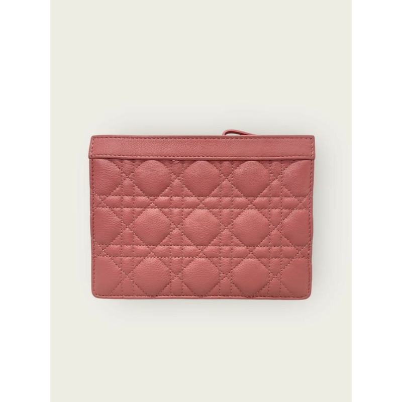 【包稅】DIOR 淺粉紅色藤格紋 Caro 鏈條拉鍊收納包-4