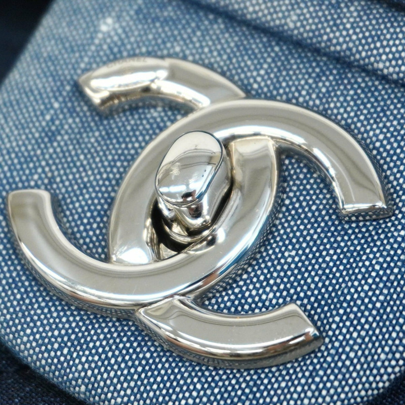 香奈兒女士絎縫鏈條牛仔布海軍藍肩背包-6