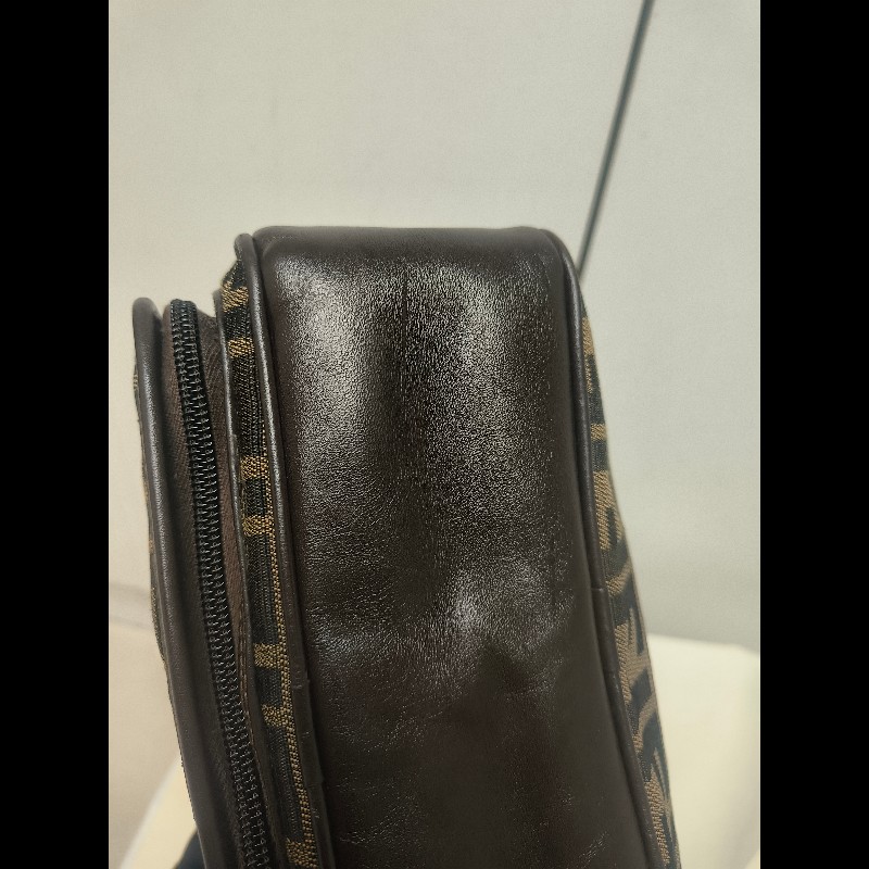 ‼️年前限時特賣‼️（原11800）至1/25⏰㊣✨FENDI✨芬迪 FF 老花 皮革 直立 收納包 相機包 肩背包 斜背包/雙F/二手包/二手精品/保證正品-10