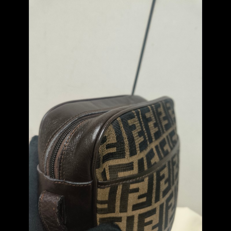 ‼️年前限時特賣‼️（原11800）至1/25⏰㊣✨FENDI✨芬迪 FF 老花 皮革 直立 收納包 相機包 肩背包 斜背包/雙F/二手包/二手精品/保證正品-14