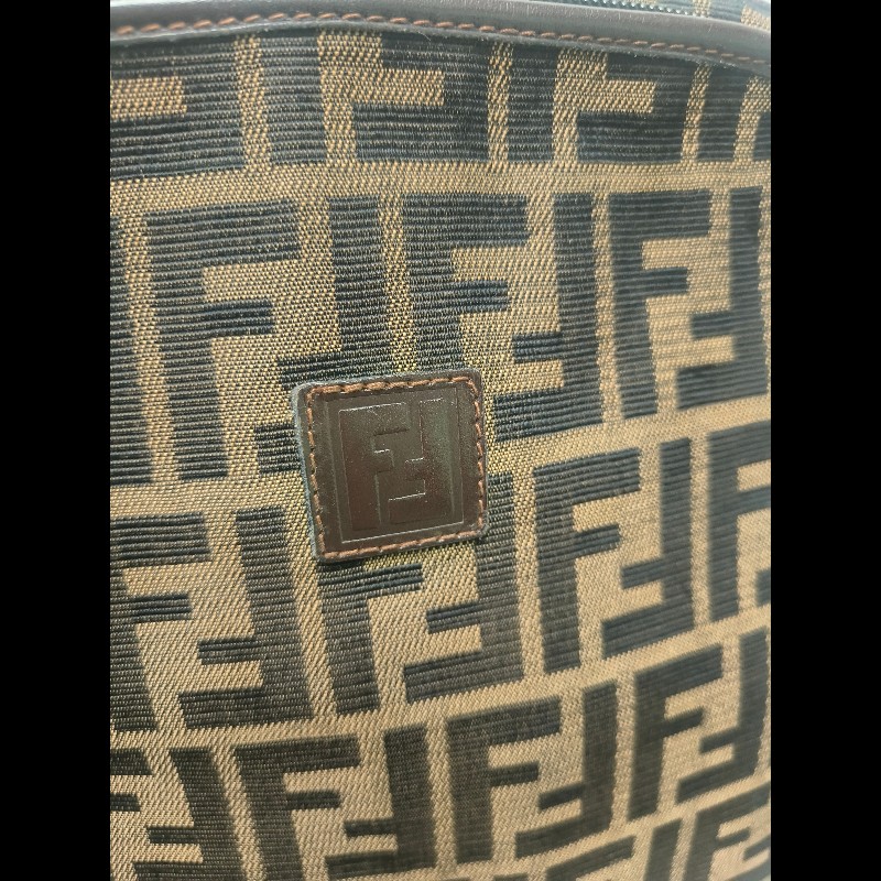 ‼️年前限時特賣‼️（原11800）至1/25⏰㊣✨FENDI✨芬迪 FF 老花 皮革 直立 收納包 相機包 肩背包 斜背包/雙F/二手包/二手精品/保證正品-16