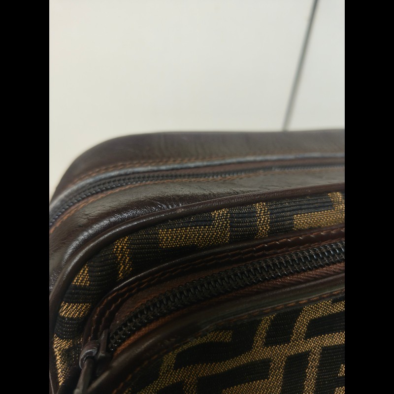 ‼️年前限時特賣‼️（原11800）至1/25⏰㊣✨FENDI✨芬迪 FF 老花 皮革 直立 收納包 相機包 肩背包 斜背包/雙F/二手包/二手精品/保證正品-55