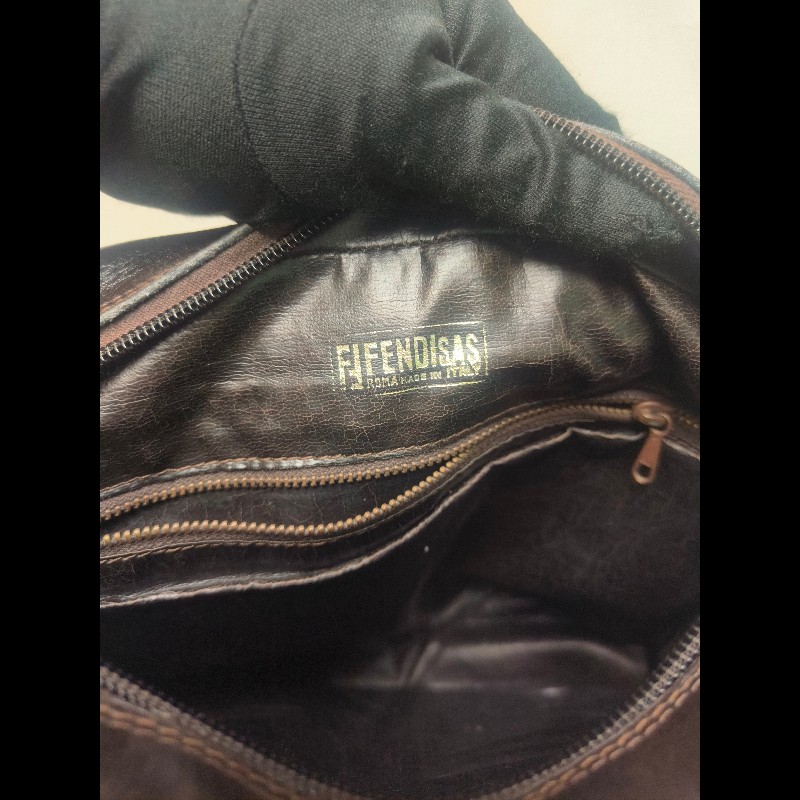 ‼️年前限時特賣‼️（原11800）至1/25⏰㊣✨FENDI✨芬迪 FF 老花 皮革 直立 收納包 相機包 肩背包 斜背包/雙F/二手包/二手精品/保證正品-62