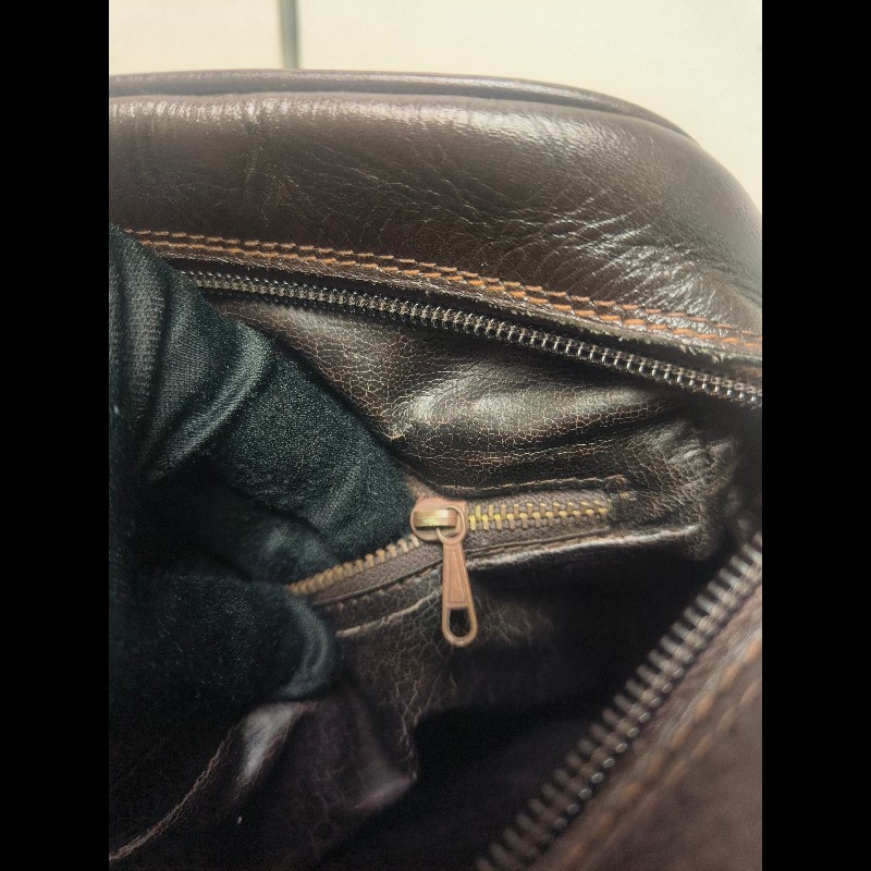 ‼️年前限時特賣‼️（原11800）至1/25⏰㊣✨FENDI✨芬迪 FF 老花 皮革 直立 收納包 相機包 肩背包 斜背包/雙F/二手包/二手精品/保證正品-63