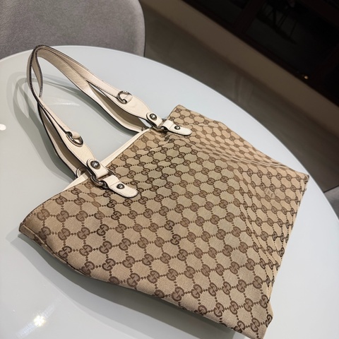 Gucci 肩背包