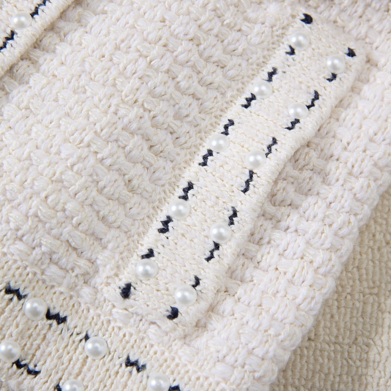 ❤️CHANEL 米色經典外套 精緻LOGO紐扣-3