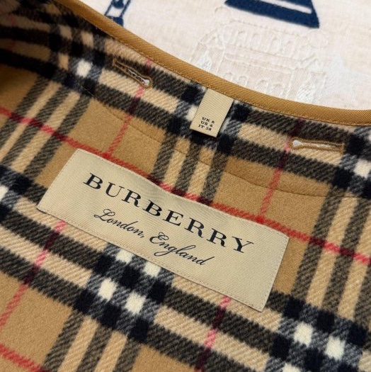 BURBERRY英國蜜色兩件式長風衣UK6-26