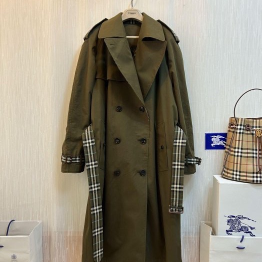BURBERRY 英國男款橄欖綠雙穿長風衣50-11