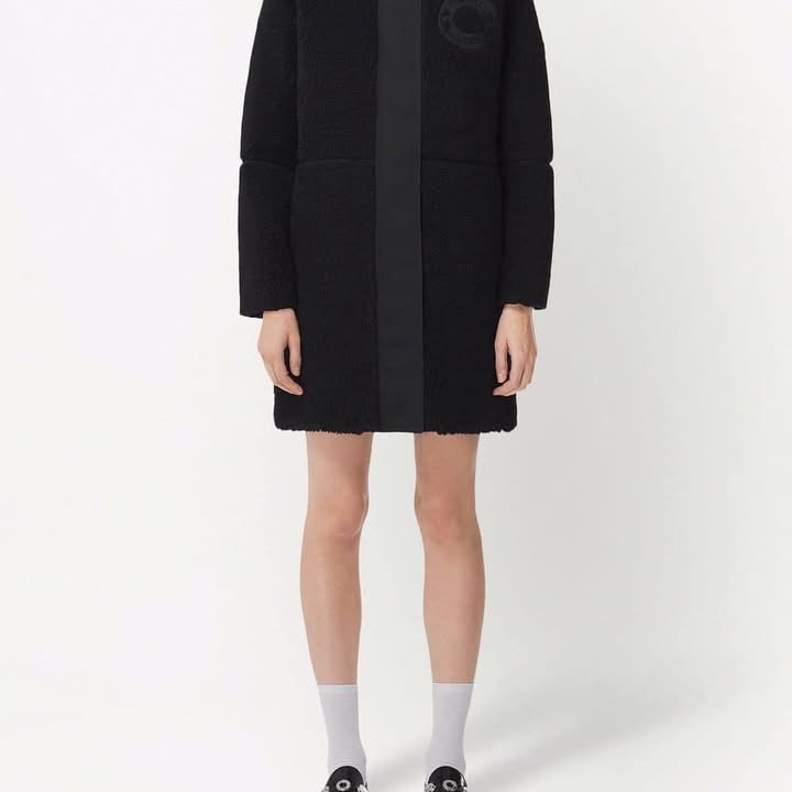 BURBERRY英國黑標黑色徽標絨頭大衣UK4-0