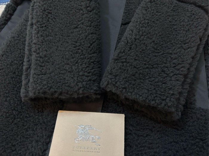 BURBERRY英國黑標黑色徽標絨頭大衣UK4-7