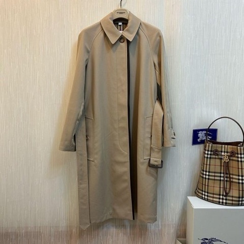 BURBERRY英國黑標羔羊皮裝飾輕便風衣UK2