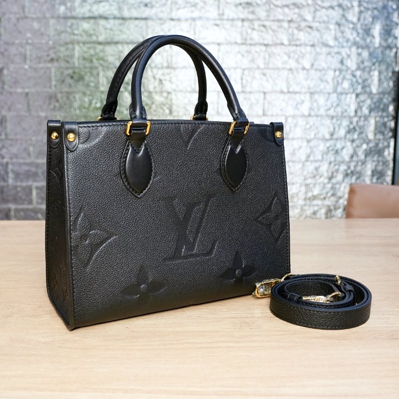 LouisVuitton/路易威登 黑色牛皮壓紋ONTHEGO PM 托特包 M45595-0
